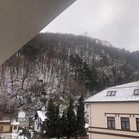 Hotel Sub Cetate Rîşnov Esterno foto