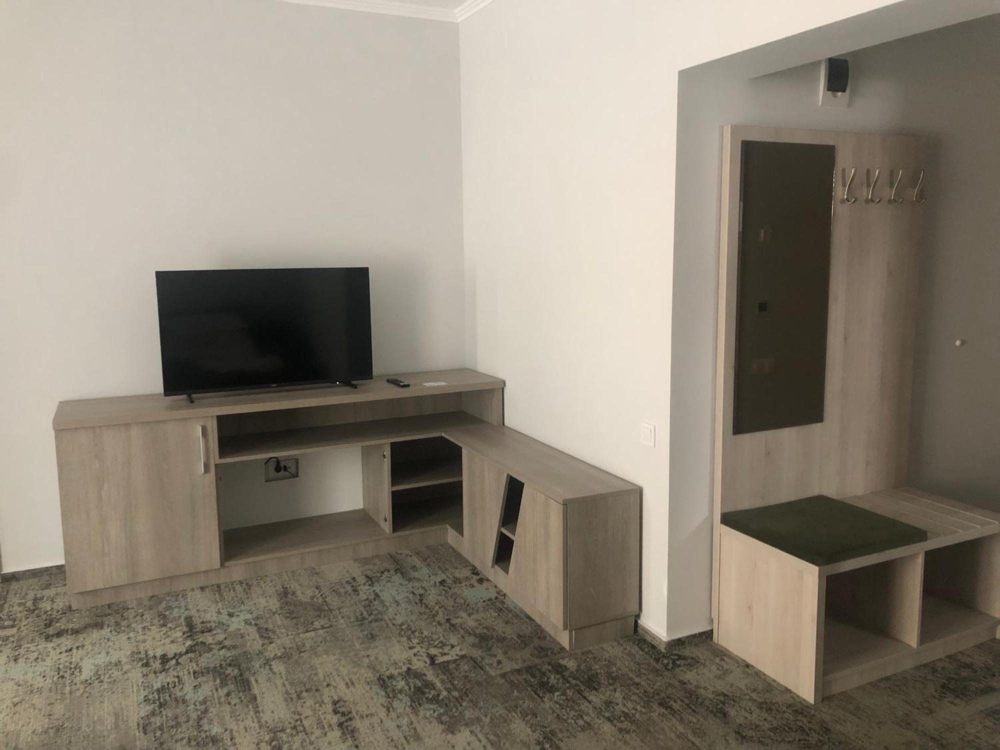Hotel Sub Cetate Rîşnov Esterno foto